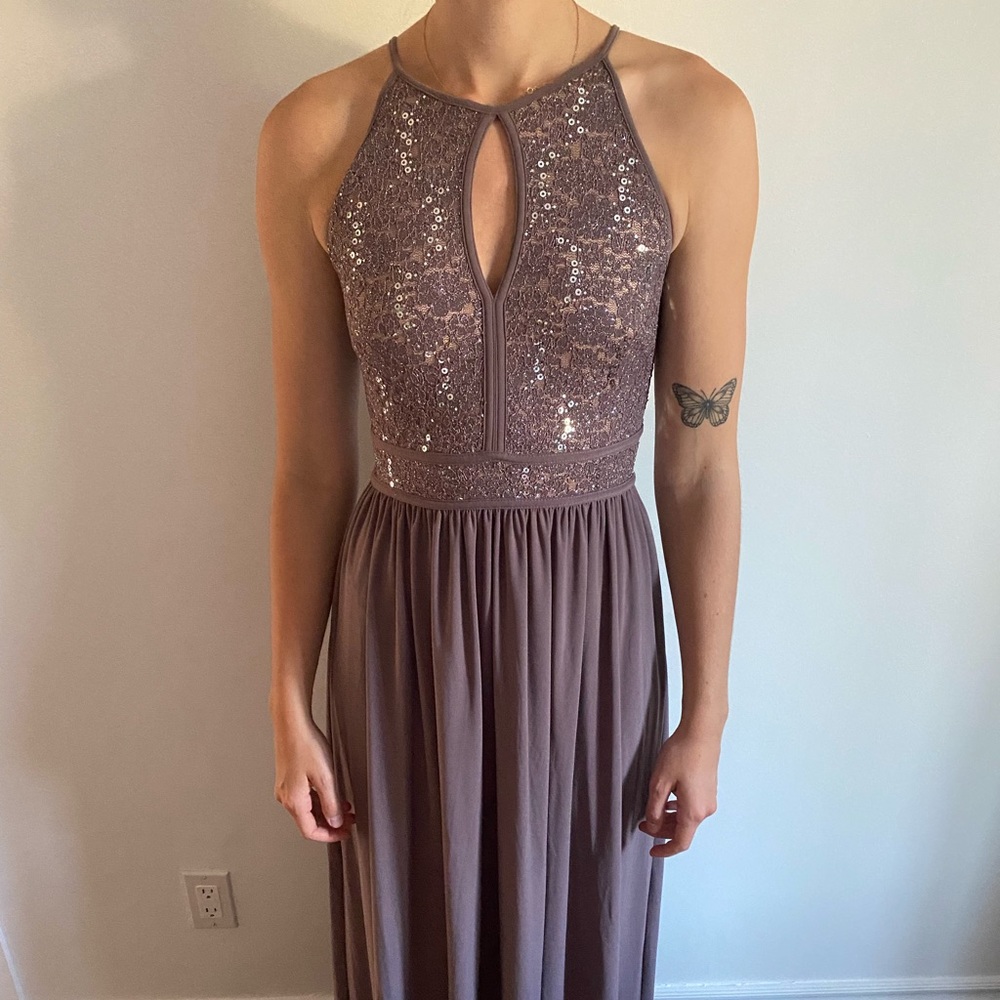 Long keyhole dress